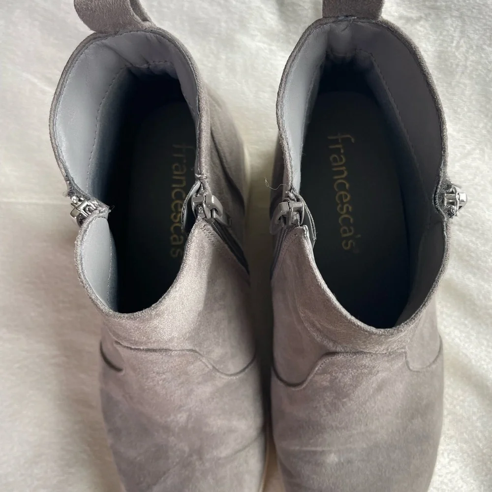 Francesca’s Women’s 8 Nelly 2 Ankle Sneaker Gray Side Zip Round Toe Comfort